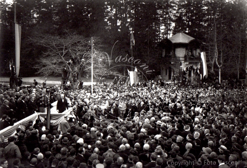 Cernobbio inaugurazione monumento ai caduti 1923