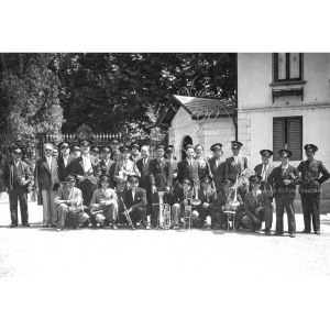 La banda di Cernobbio in piazza Belinzaghi 1935